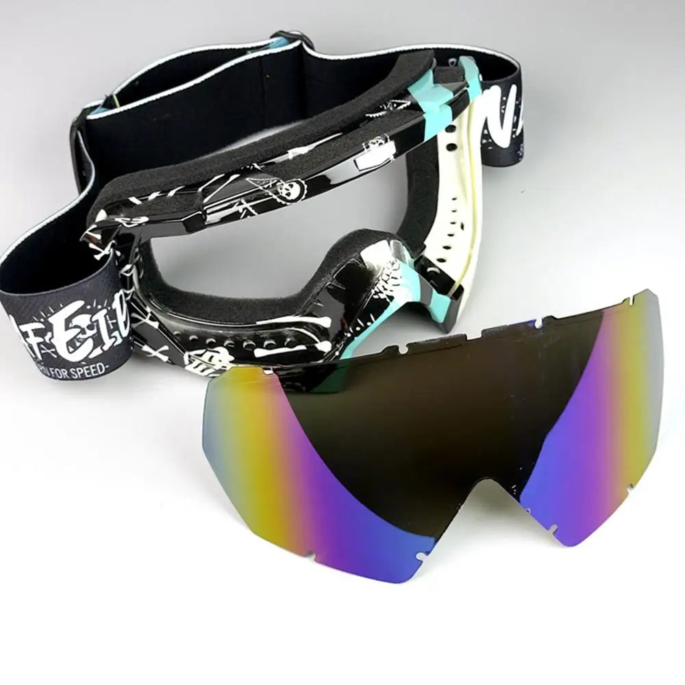 Anti-Scratch, UV Ray Protectant Ski/Snowboard Goggles for Men & Women